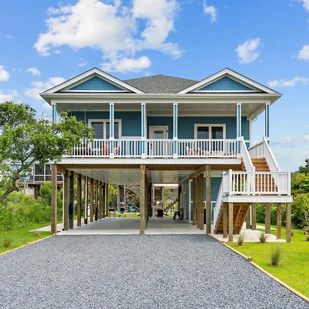 2Min Walk To Beach Local Cafes And Shops New Build